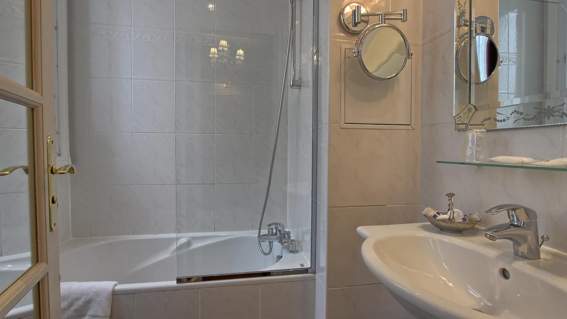 Szálloda Timhotel Tour Montparnasse Párizs