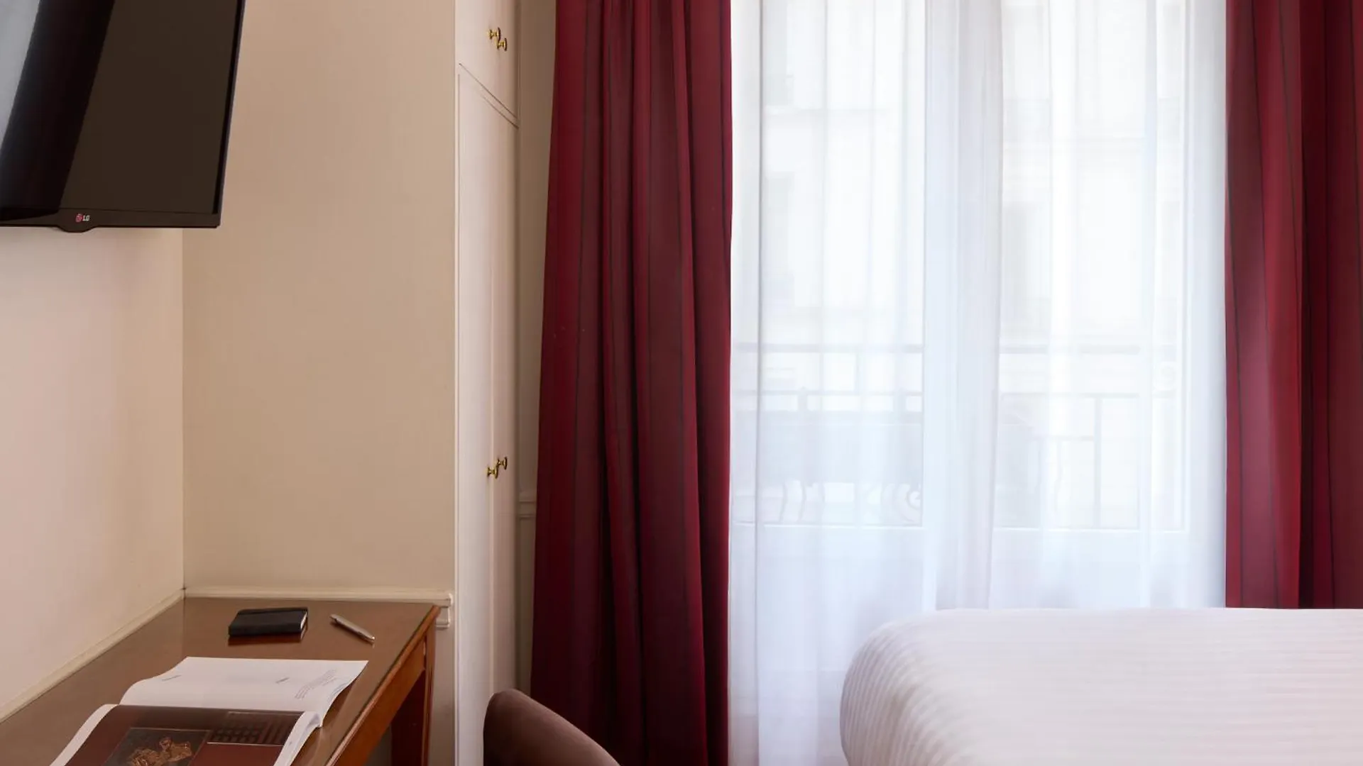 Hotel Timhotel Tour Montparnasse Paris