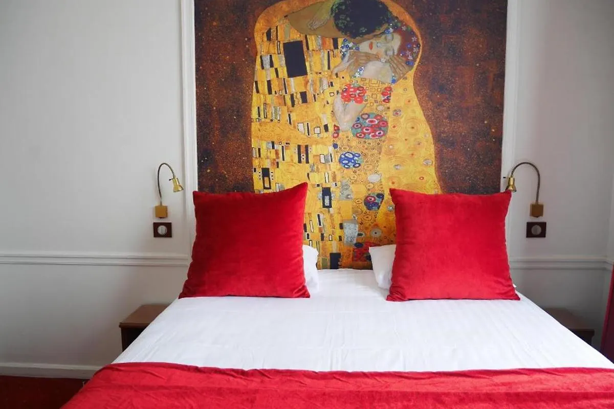 *** Hotel Timhotel Tour Montparnasse Paris France